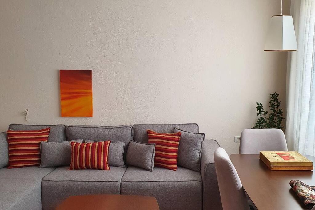 Cozy Apartment Near Ohrid Lake Pogradec Exteriör bild